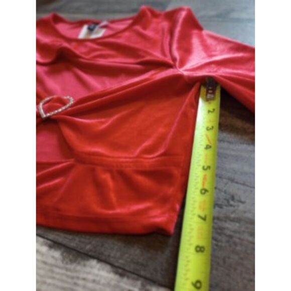 Divided Women's Size XLarge Red Sparkly Heart Top - NWT - Picture 3 of 7